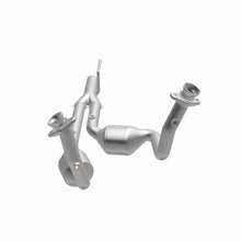 Load image into Gallery viewer, MagnaFlow Exhaust Products 23178 HM Grade Direct-Fit Catalytic Converter for Select Jeep Grand Cherokee
