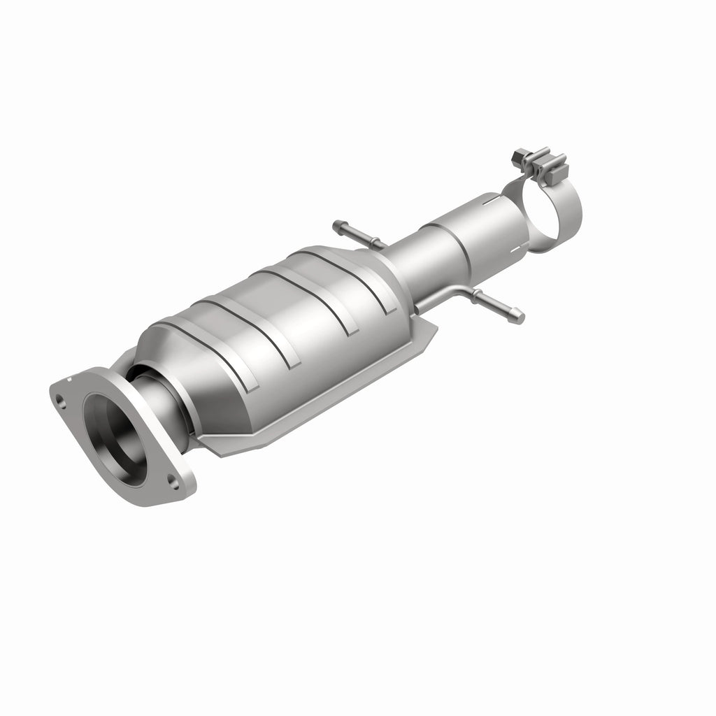 MagnaFlow Exhaust Products 51913 OEM Grade Direct-Fit Catalytic Converter for Select Chevrolet Malibu, Pontiac G6, Saturn Aura