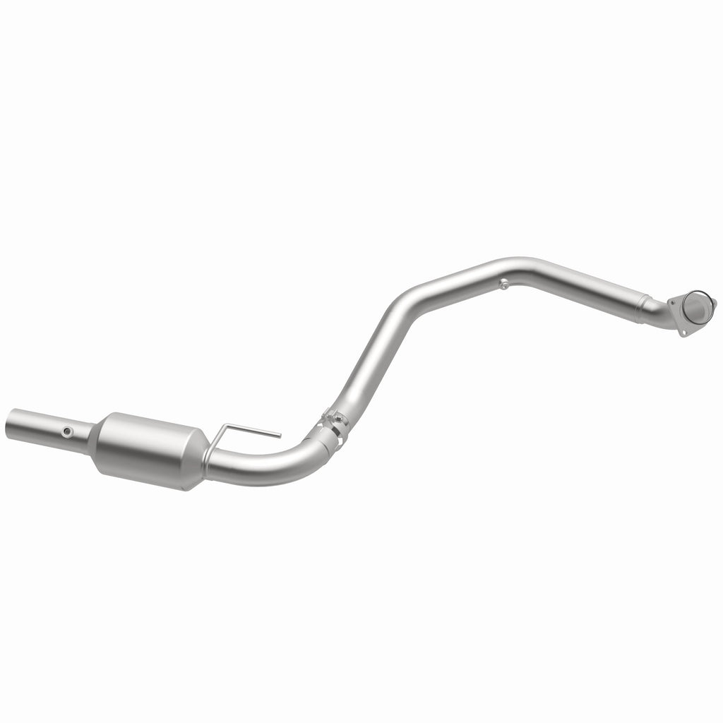 MagnaFlow Exhaust Products 280427 OEM Grade Direct-Fit Catalytic Converter for Select Chevrolet Express 4500, GMC Savana