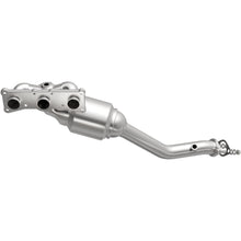 Load image into Gallery viewer, MagnaFlow Exhaust Products 5631762 California CARB Manifold Catalytic Converter for Select BMW 128i, BMW 328i, BMW 328i xDrive, BMW 328xi