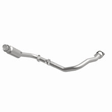 Load image into Gallery viewer, MagnaFlow Exhaust Products 5551532 California CARB Direct-Fit Catalytic Converter for Select Land Rover LR4, Land Rover Range Rover Sport