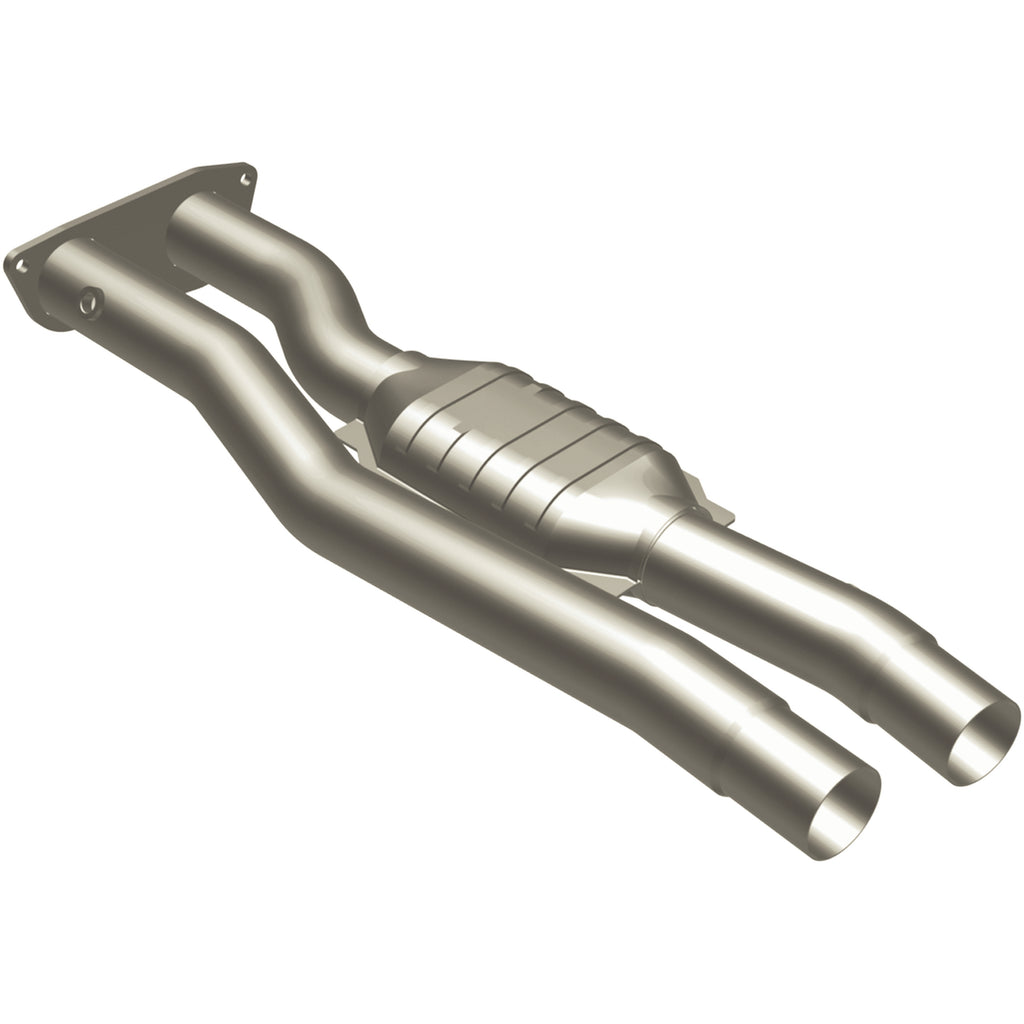 MagnaFlow Exhaust Products 95471 HM Grade Direct-Fit Catalytic Converter for Select Chevrolet C2500, Chevrolet C2500 Suburban, Chevrolet C3500, Chevrolet C3500HD, Chevrolet K2500, Chevrolet K2500 Suburban, Chevrolet K3500, GMC C2500, GMC C2500 Suburban,