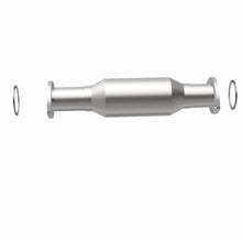 Load image into Gallery viewer, MagnaFlow Exhaust Products 4481609 California CARB Direct-Fit Catalytic Converter for Select Toyota Tacoma