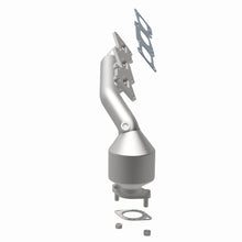 Load image into Gallery viewer, MagnaFlow Exhaust Products 52310 OEM Grade Manifold Catalytic Converter for Select Kia Sorento