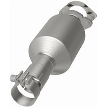 Load image into Gallery viewer, MagnaFlow Exhaust Products 5671523 California CARB Direct-Fit Catalytic Converter for Select Ford C-Max