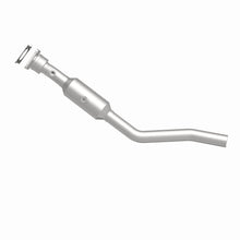 Load image into Gallery viewer, MagnaFlow Exhaust Products 5561509 California CARB Direct-Fit Catalytic Converter for Select Chrysler 200, Chrysler Sebring, Dodge Avenger, Dodge Caliber, Dodge Journey, Jeep Compass, Jeep Patriot
