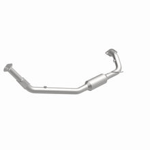 Load image into Gallery viewer, MagnaFlow Exhaust Products 4481698 California CARB Direct-Fit Catalytic Converter for Select Isuzu Amigo
