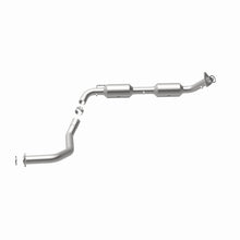 Load image into Gallery viewer, MagnaFlow Exhaust Products 5582935 California CARB Direct-Fit Catalytic Converter for Select Toyota Tundra