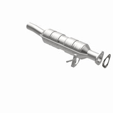 Load image into Gallery viewer, MagnaFlow Exhaust Products 52228 OEM Grade Direct-Fit Catalytic Converter for Select Ford E-350 Super Duty, Ford E-450 Super Duty, Ford F-250, Ford F-250 Super Duty, Ford F-350 Super Duty, Ford F-450 Super Duty, Ford F-550 Super Duty