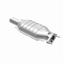 Load image into Gallery viewer, MagnaFlow Exhaust Products 25206 HM Grade Direct-Fit Catalytic Converter for Select Ford Fusion, Lincoln Zephyr, Mercury Milan