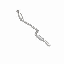Load image into Gallery viewer, MagnaFlow Exhaust Products 5561919 California CARB Direct-Fit Catalytic Converter for Select Mercedes-Benz C300, Mercedes-Benz C350, Mercedes-Benz E350