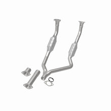 Load image into Gallery viewer, MagnaFlow Exhaust Products 23821 Standard Grade Direct-Fit Catalytic Converter for Select Land Rover Range Rover