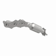 Load image into Gallery viewer, MagnaFlow Exhaust Products 51228 OEM Grade Manifold Catalytic Converter for Select Toyota 4Runner, Toyota FJ Cruiser