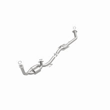 Load image into Gallery viewer, MagnaFlow Exhaust Products 52457 OEM Grade Direct-Fit Catalytic Converter for Select Toyota Sienna