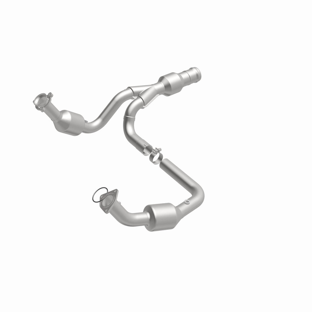 MagnaFlow Exhaust Products 5582616 California CARB Direct-Fit Catalytic Converter for Select Cadillac Escalade, Cadillac Escalade ESV, Cadillac Escalade EXT, Chevrolet Silverado 1500, GMC Sierra 1500, GMC Yukon, GMC Yukon XL