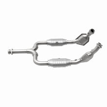 Load image into Gallery viewer, MagnaFlow Exhaust Products 441345 California CARB Direct-Fit Catalytic Converter for Select Ford Mustang