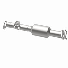 Load image into Gallery viewer, MagnaFlow Exhaust Products 5571814 California CARB Direct-Fit Catalytic Converter for Select Kia Rio