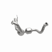 Load image into Gallery viewer, MagnaFlow Exhaust Products 49070 OEM Grade Direct-Fit Catalytic Converter for Select Jeep Grand Cherokee