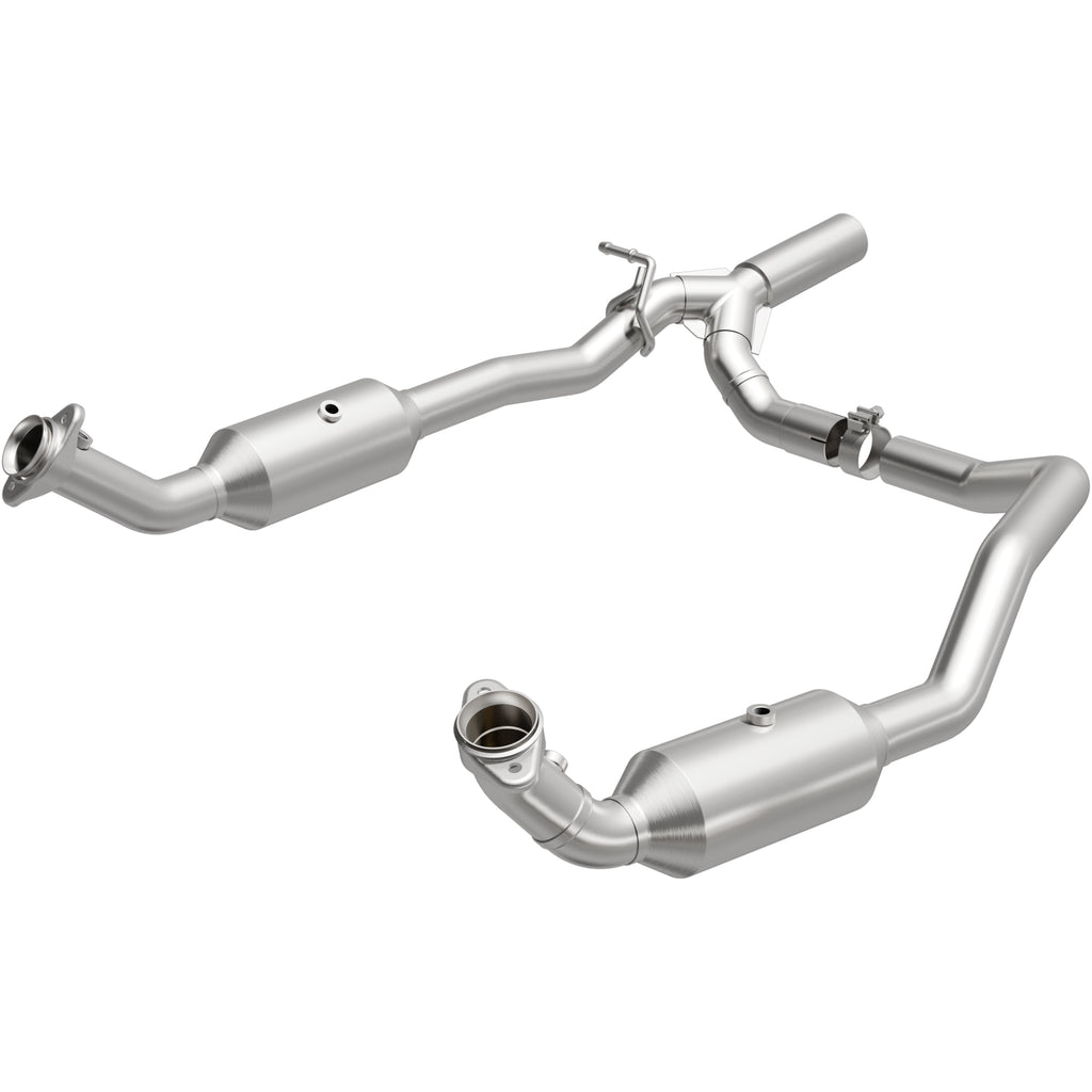 MagnaFlow Exhaust Products 280014 OEM Grade Direct-Fit Catalytic Converter for Select Ford E-350 Super Duty, Ford E-450 Super Duty