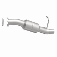 Load image into Gallery viewer, MagnaFlow Exhaust Products 5451006 California CARB Direct-Fit Catalytic Converter for Select Chevrolet Silverado HD Classic, Chevrolet Silverado Classic, GMC Sierra HD Classic, GMC Sierra Classic