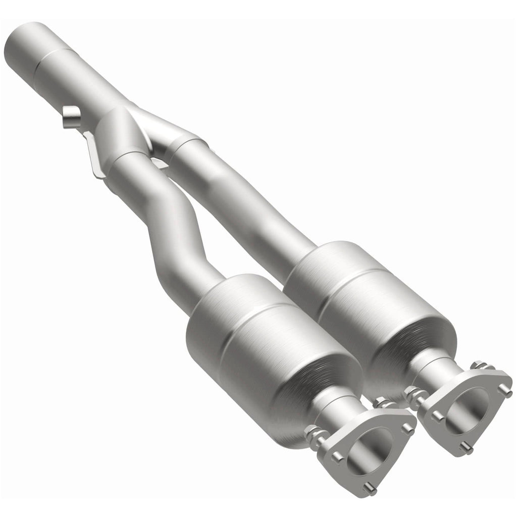 MagnaFlow Exhaust Products 51123 OEM Grade Direct-Fit Catalytic Converter for Select Audi TT Quattro