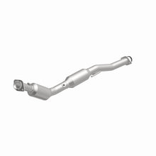 Load image into Gallery viewer, MagnaFlow Exhaust Products 551112 California CARB Direct-Fit Catalytic Converter for Select Ford Ranger