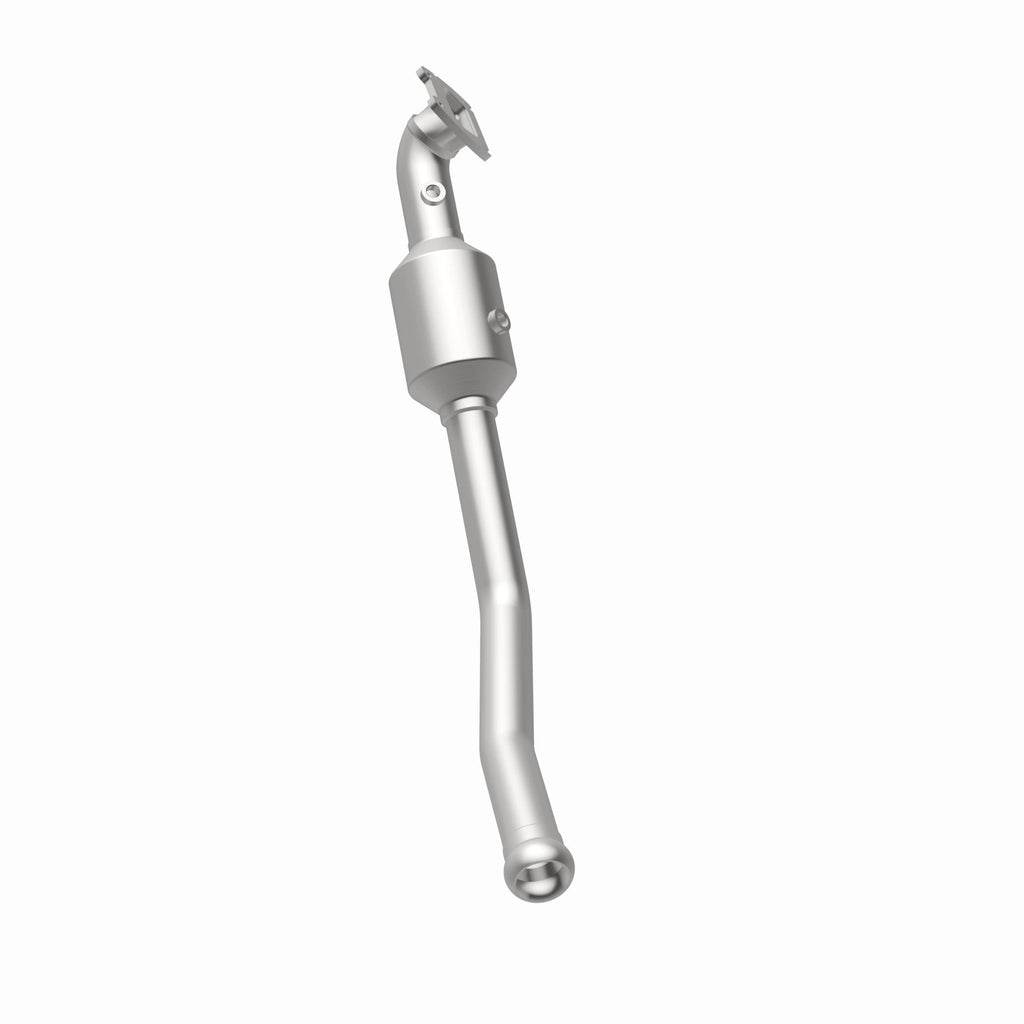 MagnaFlow Exhaust Products 21-250 OEM Grade Direct-Fit Catalytic Converter for Select Dodge Durango, Jeep Grand Cherokee