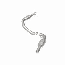 Load image into Gallery viewer, MagnaFlow Exhaust Products 51524 OEM Grade Direct-Fit Catalytic Converter for Select Chevrolet Express 2500, Chevrolet Express 3500, GMC Savana 2500, GMC Savana