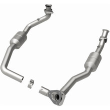 Load image into Gallery viewer, MagnaFlow Exhaust Products 51378 OEM Grade Direct-Fit Catalytic Converter for Select Ford E-150, Ford E-150 Club Wagon, Ford E-150 Econoline, Ford E-150 Econoline Club Wagon, Ford E-250, Ford E-250 Econoline, Ford E-350 Club Wagon, Ford E-350 Econoline