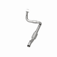 Load image into Gallery viewer, MagnaFlow Exhaust Products 458067 California CARB Direct-Fit Catalytic Converter for Select Chevrolet Silverado HD, GMC Sierra HD