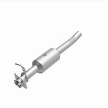 Load image into Gallery viewer, MagnaFlow Exhaust Products 280445 OEM Grade Direct-Fit Catalytic Converter for Select Ford F-53 Motorhome Chassis, Ford F-59 Commercial Stripped Chassis, Ford F-650, Ford F-750