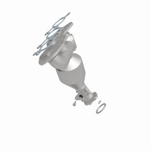 Load image into Gallery viewer, MagnaFlow Exhaust Products 52018 OEM Grade Manifold Catalytic Converter for Select Lexus RX450h, Toyota Highlander