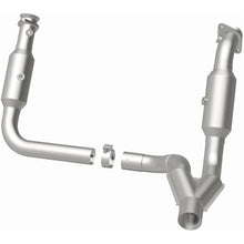 Load image into Gallery viewer, MagnaFlow Exhaust Products 5451664 California CARB Direct-Fit Catalytic Converter for Select Dodge Ram
