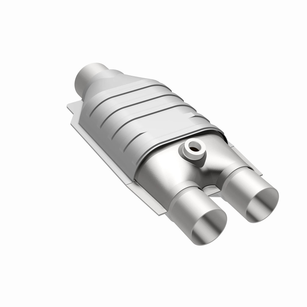 MagnaFlow Exhaust Products 4451337 California CARB Universal Catalytic Converter for Select Chevrolet Express 1500, Chevrolet Express 2500, Dodge B1500, Dodge B2500, Dodge B3500, Dodge Ram 1500, Dodge Ram Van, Dodge Ram 2500, Dodge Ram Van, Dodge Ram