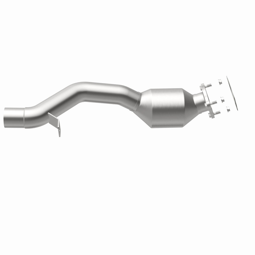MagnaFlow Exhaust Products 21-595 OEM Grade Direct-Fit Catalytic Converter for Select Porsche Cayenne