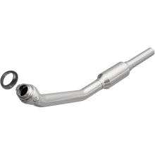 Load image into Gallery viewer, MagnaFlow Exhaust Products 3391271 California CARB Direct-Fit Catalytic Converter for Select Dodge Caravan, Plymouth Voyager