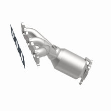 Load image into Gallery viewer, MagnaFlow Exhaust Products 52167 OEM Grade Manifold Catalytic Converter for Select Land Rover LR2