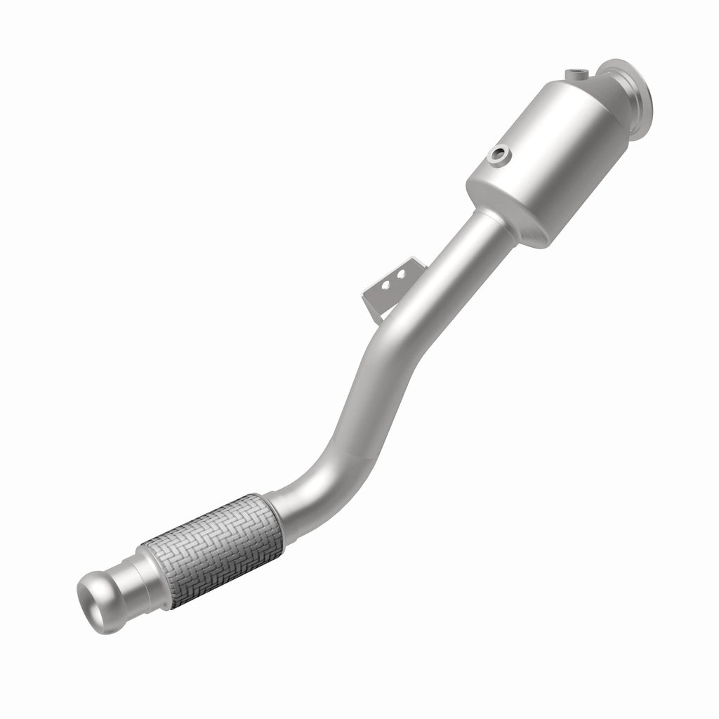 MagnaFlow Exhaust Products 21-897 OEM Grade Direct-Fit Catalytic Converter for Select Mercedes-Benz Metris
