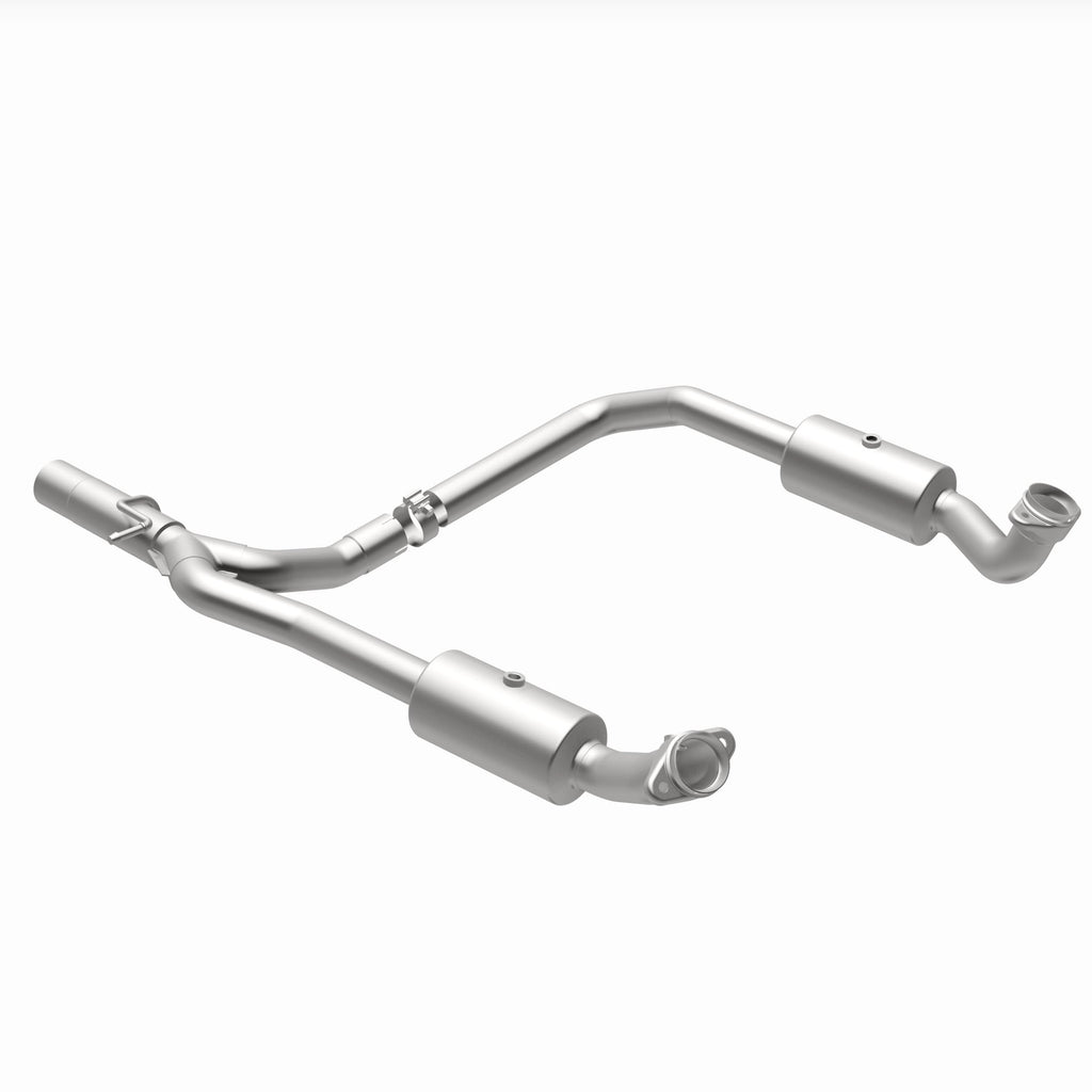 MagnaFlow Exhaust Products 5551599 California CARB Direct-Fit Catalytic Converter for Select Ford E-350 Super Duty