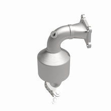 Load image into Gallery viewer, MagnaFlow Exhaust Products 5582881 California CARB Manifold Catalytic Converter for Select Chevrolet Equinox, GMC Terrain