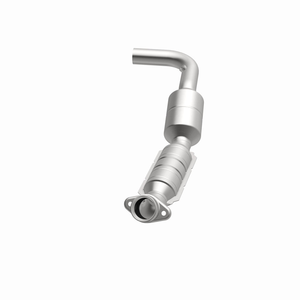 MagnaFlow Exhaust Products 51311 OEM Grade Direct-Fit Catalytic Converter for Select Ford E-150, Ford E-150 Club Wagon, Ford E-250