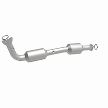 Load image into Gallery viewer, MagnaFlow Exhaust Products 5481626 California CARB Direct-Fit Catalytic Converter for Select Toyota Tundra