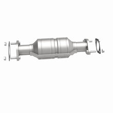 Load image into Gallery viewer, MagnaFlow Exhaust Products 5571469 California CARB Direct-Fit Catalytic Converter for Select Chevrolet Aveo, Chevrolet Aveo5, Pontiac G3