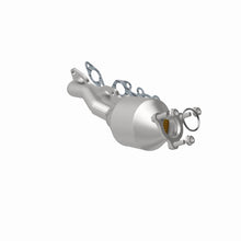 Load image into Gallery viewer, MagnaFlow Exhaust Products 447197 California CARB Manifold Catalytic Converter for Select Nissan Frontier
