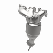 Load image into Gallery viewer, MagnaFlow Exhaust Products 5551997 California CARB Manifold Catalytic Converter for Select Ford Explorer, Ford Police Interceptor Utility