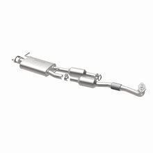 Load image into Gallery viewer, MagnaFlow Exhaust Products 280133 OEM Grade Direct-Fit Catalytic Converter for Select Buick Enclave, Chevrolet Traverse