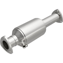 Load image into Gallery viewer, MagnaFlow Exhaust Products 3391894 California CARB Direct-Fit Catalytic Converter for Select Toyota Land Cruiser