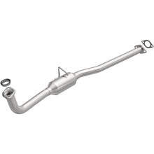 Load image into Gallery viewer, MagnaFlow Exhaust Products 93135 Standard Grade Direct-Fit Catalytic Converter for Select Chevrolet Sprint, Geo Metro