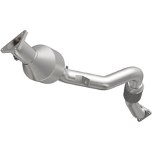 Load image into Gallery viewer, MagnaFlow Exhaust Products 52586 OEM Grade Direct-Fit Catalytic Converter for Select Audi Q7, Volkswagen Touareg