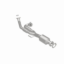 Load image into Gallery viewer, MagnaFlow Exhaust Products 5592710 California CARB Direct-Fit Catalytic Converter for Select Nissan Quest